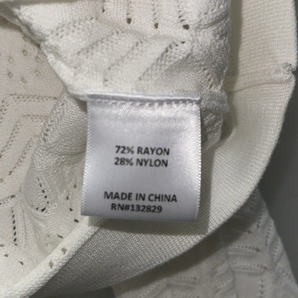 🤍🤍TULAROSA sweater - Picture 6 of 7